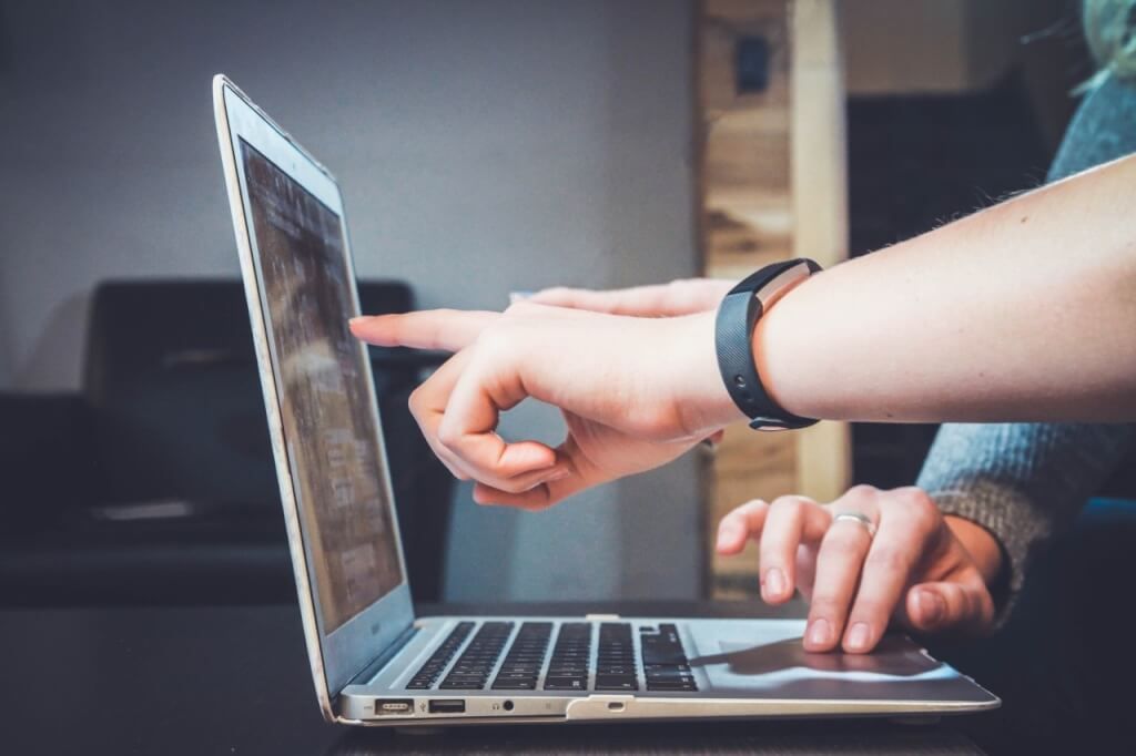 Online Business Manager How to Succeed With 1 Famous Expert